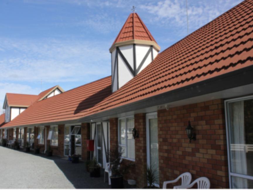 Castle Court Motel Wellsford Esterno foto